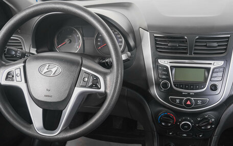 Hyundai Solaris II рестайлинг, 2011 год, 629 000 рублей, 13 фотография