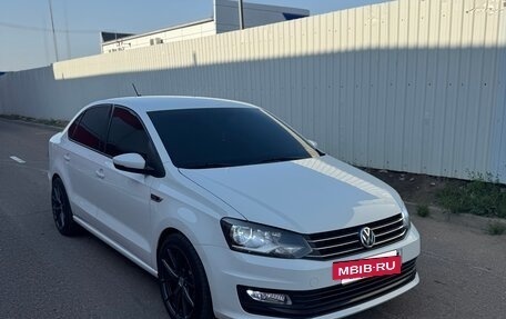 Volkswagen Polo VI (EU Market), 2018 год, 1 300 000 рублей, 2 фотография