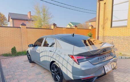 Hyundai Elantra, 2023 год, 2 700 000 рублей, 4 фотография