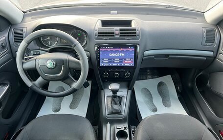 Skoda Octavia, 2010 год, 999 999 рублей, 16 фотография