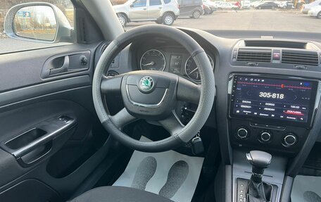 Skoda Octavia, 2010 год, 999 999 рублей, 14 фотография