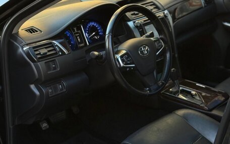 Toyota Camry, 2014 год, 1 830 000 рублей, 10 фотография