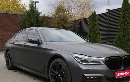 BMW 7 серия, 2018 год, 3 900 000 рублей, 1 фотография