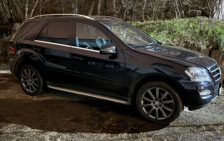 Mercedes-Benz M-Класс, 2011 год, 1 850 000 рублей, 1 фотография