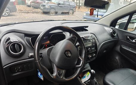 Renault Kaptur I рестайлинг, 2017 год, 900 000 рублей, 5 фотография