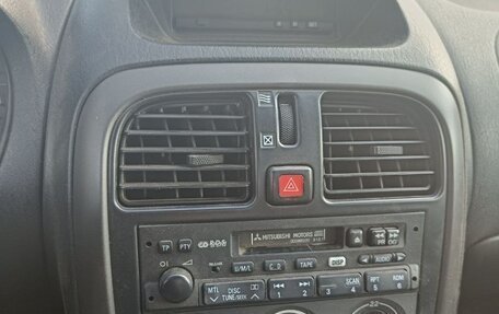 Mitsubishi Carisma I, 2002 год, 225 000 рублей, 10 фотография