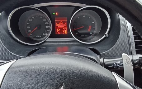 Mitsubishi Outlander III рестайлинг 3, 2008 год, 960 000 рублей, 2 фотография