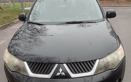 Mitsubishi Outlander III рестайлинг 3, 2008 год, 960 000 рублей, 7 фотография