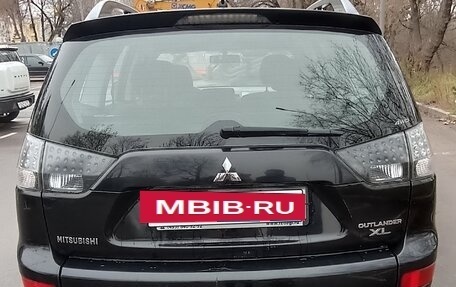Mitsubishi Outlander III рестайлинг 3, 2008 год, 960 000 рублей, 10 фотография