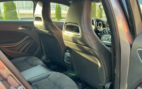 Mercedes-Benz A-Класс, 2016 год, 2 250 000 рублей, 10 фотография