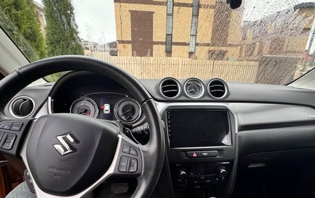 Suzuki Vitara II рестайлинг, 2022 год, 2 700 000 рублей, 10 фотография