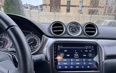 Suzuki Vitara II рестайлинг, 2022 год, 2 700 000 рублей, 11 фотография