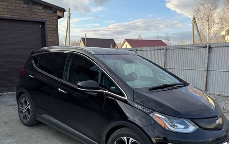 Chevrolet Bolt, 2017 год, 1 830 000 рублей, 2 фотография