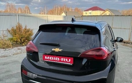 Chevrolet Bolt, 2017 год, 1 830 000 рублей, 9 фотография