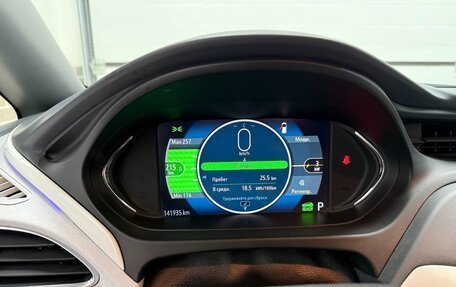 Chevrolet Bolt, 2017 год, 1 830 000 рублей, 12 фотография