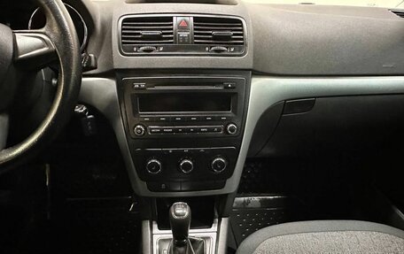 Skoda Yeti I рестайлинг, 2014 год, 808 000 рублей, 7 фотография