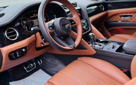 Bentley Bentayga I, 2022 год, 20 490 000 рублей, 12 фотография