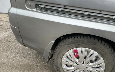 Nissan Liberty, 2001 год, 580 000 рублей, 22 фотография