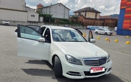 Mercedes-Benz C-Класс, 2011 год, 1 400 000 рублей, 3 фотография