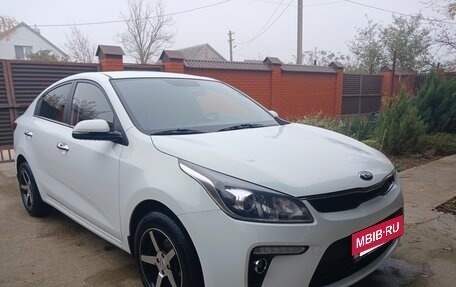 KIA Rio IV, 2018 год, 1 500 000 рублей, 2 фотография