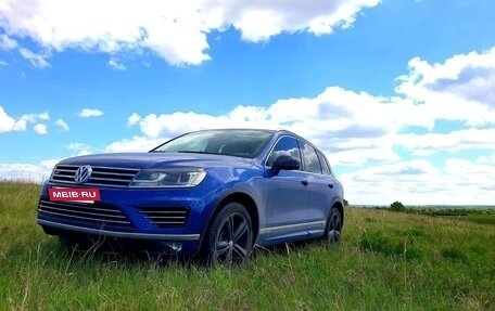 Volkswagen Touareg III, 2017 год, 2 200 000 рублей, 2 фотография