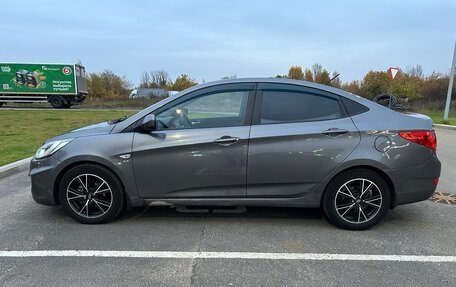 Hyundai Solaris II рестайлинг, 2012 год, 650 000 рублей, 6 фотография