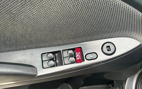 Hyundai Solaris II рестайлинг, 2012 год, 650 000 рублей, 24 фотография