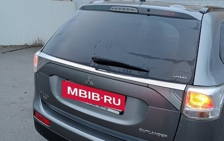 Mitsubishi Outlander III рестайлинг 3, 2012 год, 1 230 000 рублей, 2 фотография