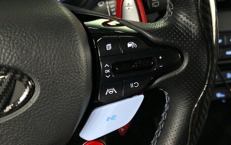 Hyundai Veloster II, 2021 год, 1 377 700 рублей, 9 фотография