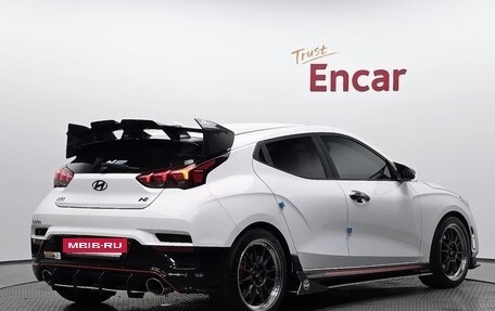 Hyundai Veloster II, 2021 год, 1 377 700 рублей, 3 фотография