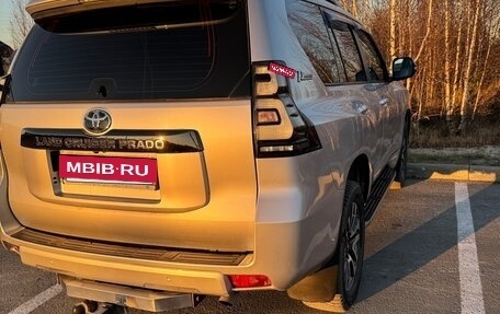 Toyota Land Cruiser Prado 150 рестайлинг 2, 2021 год, 7 500 000 рублей, 7 фотография