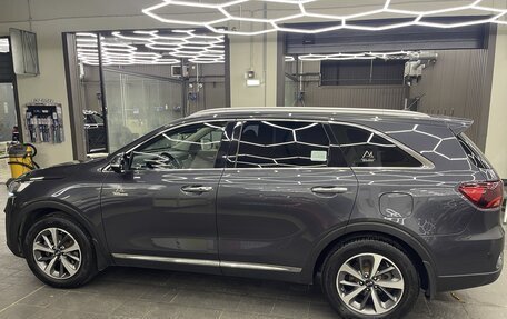 KIA Sorento III Prime рестайлинг, 2019 год, 3 000 000 рублей, 5 фотография