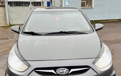 Hyundai Solaris II рестайлинг, 2013 год, 690 000 рублей, 1 фотография