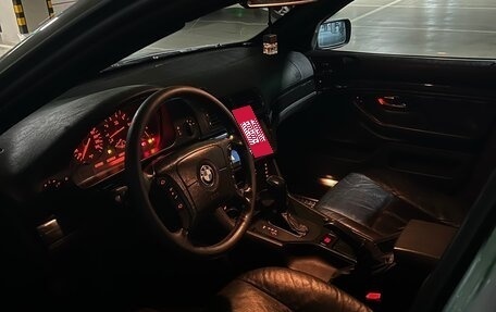 BMW 5 серия, 2001 год, 520 000 рублей, 3 фотография