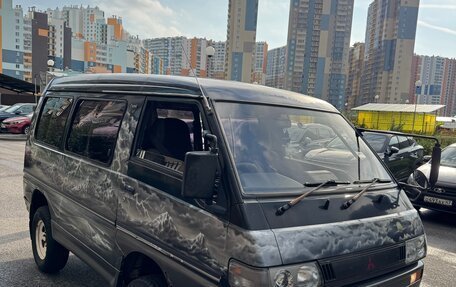 Mitsubishi Delica III, 1994 год, 400 000 рублей, 5 фотография