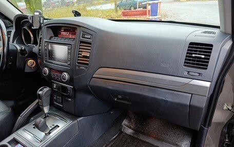 Mitsubishi Pajero IV, 2012 год, 2 050 000 рублей, 15 фотография