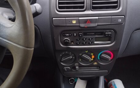 Hyundai Accent II, 2000 год, 260 000 рублей, 13 фотография