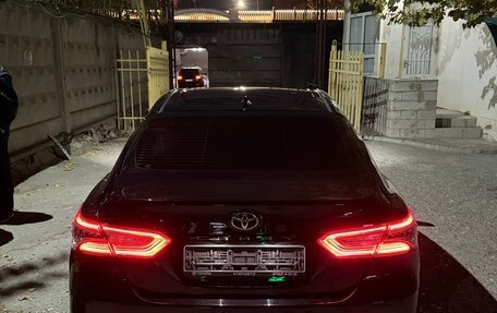 Toyota Camry, 2019 год, 3 850 000 рублей, 9 фотография