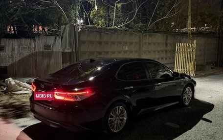 Toyota Camry, 2019 год, 3 850 000 рублей, 8 фотография