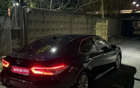 Toyota Camry, 2019 год, 3 850 000 рублей, 6 фотография