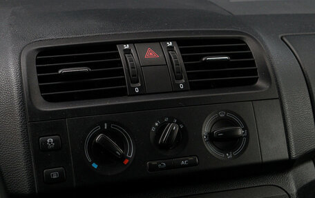 Skoda Fabia II, 2014 год, 799 000 рублей, 17 фотография