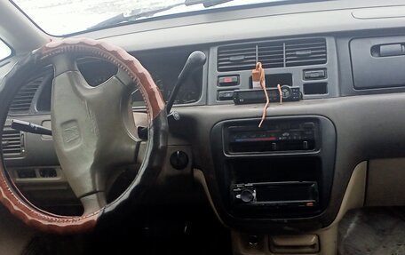 Honda Shuttle I, 1998 год, 300 000 рублей, 4 фотография