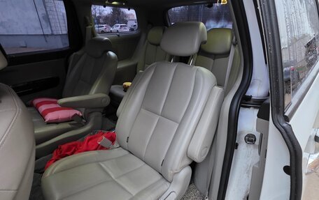 KIA Carnival III, 2018 год, 2 800 000 рублей, 17 фотография