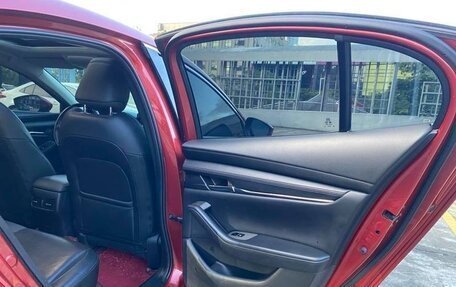 Mazda 3, 2022 год, 1 850 000 рублей, 16 фотография