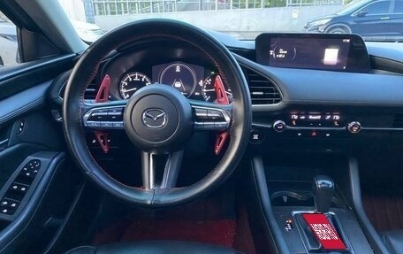 Mazda 3, 2022 год, 1 850 000 рублей, 21 фотография