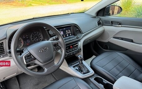 Hyundai Elantra VI рестайлинг, 2018 год, 1 450 000 рублей, 14 фотография