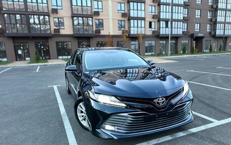 Toyota Camry, 2019 год, 2 950 000 рублей, 3 фотография