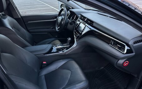 Toyota Camry, 2019 год, 2 950 000 рублей, 13 фотография