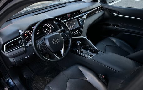 Toyota Camry, 2019 год, 2 950 000 рублей, 17 фотография