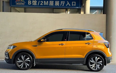 Volkswagen T-Cross I, 2021 год, 1 300 000 рублей, 4 фотография